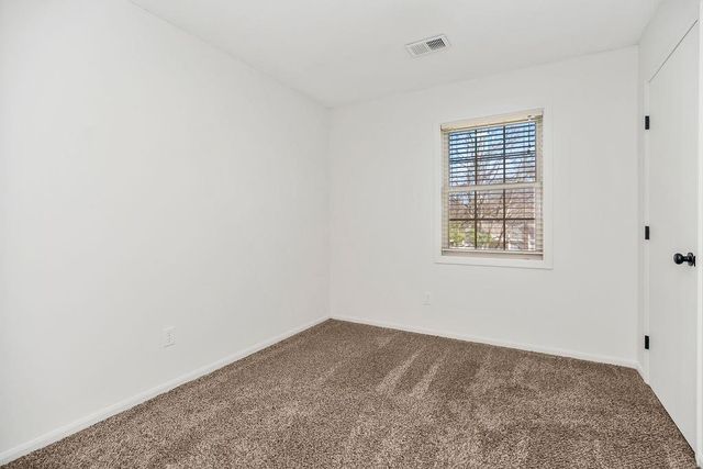 224 SW Pinetree Lane, Lee's Summit, MO 64063