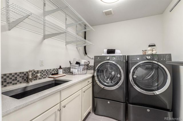 5441 S Clinton Court, Greenwood Village, CO 80111