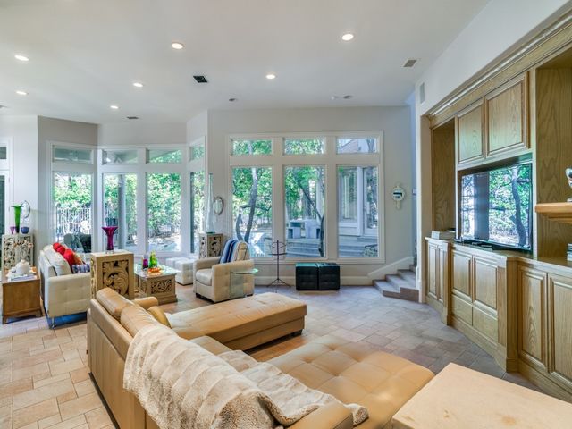 7111 Hill Forest Drive, Dallas, TX 75230