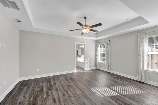 5521 Dunridge Dr, Pace, FL 32571