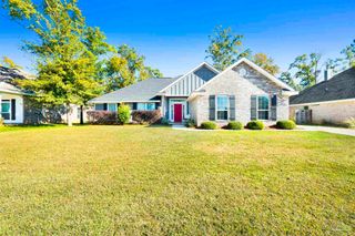 5521 Dunridge Dr, Pace, FL 32571