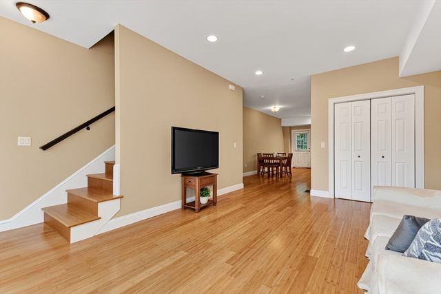 18 Saint Marys Way 18, Marlborough, MA 01752
