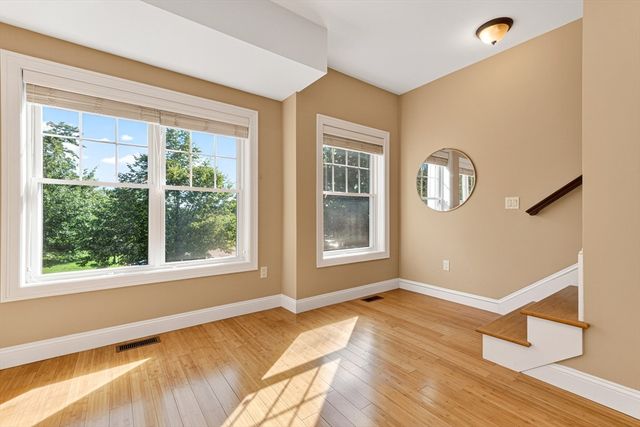 18 Saint Marys Way 18, Marlborough, MA 01752