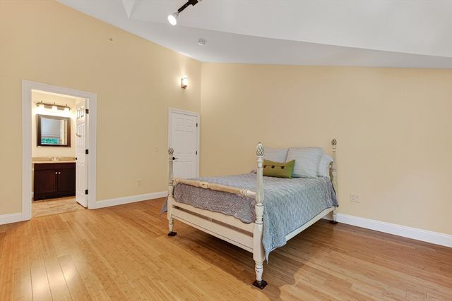 18 Saint Marys Way 18, Marlborough, MA 01752