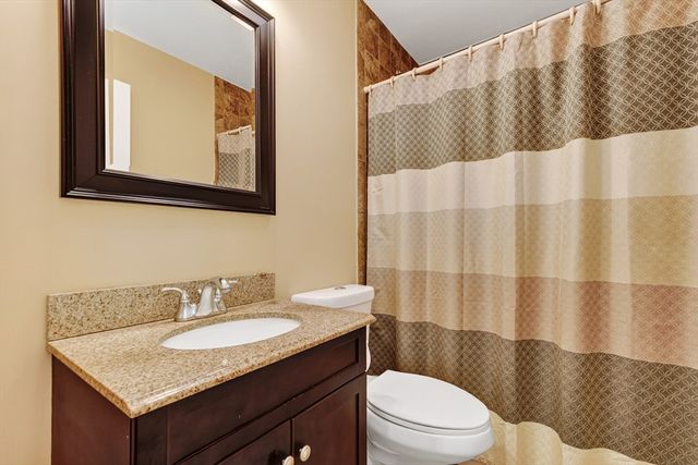18 Saint Marys Way 18, Marlborough, MA 01752