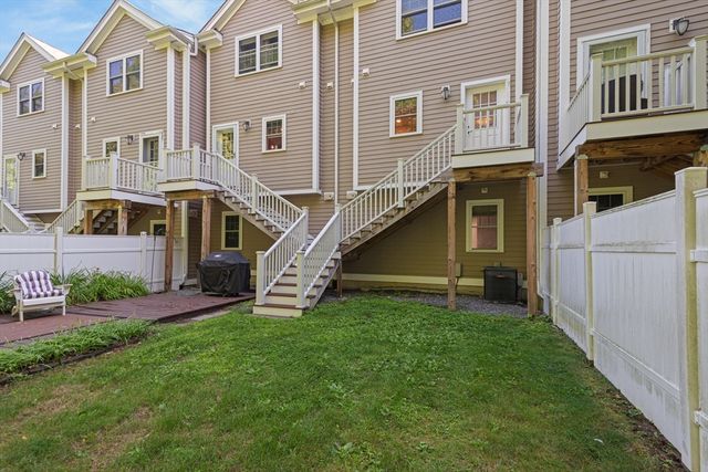 18 Saint Marys Way 18, Marlborough, MA 01752