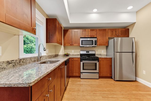 18 Saint Marys Way 18, Marlborough, MA 01752