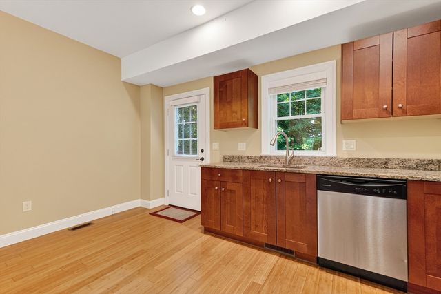 18 Saint Marys Way 18, Marlborough, MA 01752