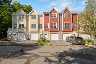 18 Saint Marys Way 18, Marlborough, MA 01752