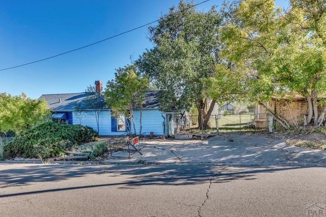 704 W Jefferson St, Trinidad, CO 81082