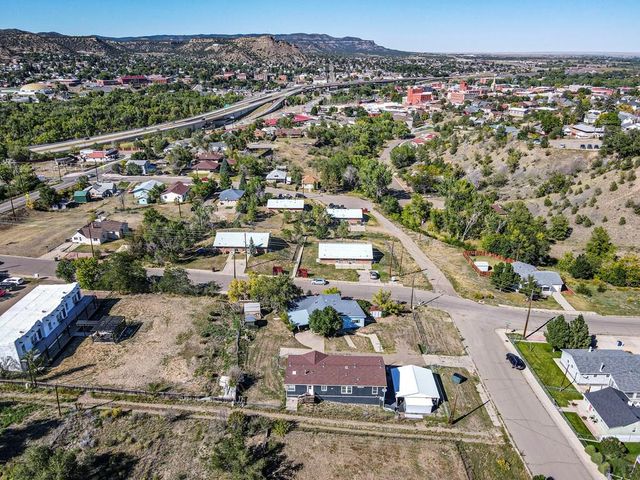 704 W Jefferson St, Trinidad, CO 81082