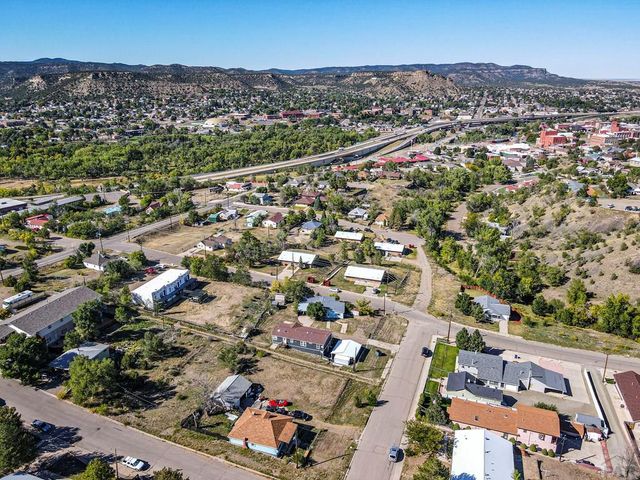 704 W Jefferson St, Trinidad, CO 81082