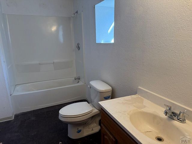 704 W Jefferson St, Trinidad, CO 81082