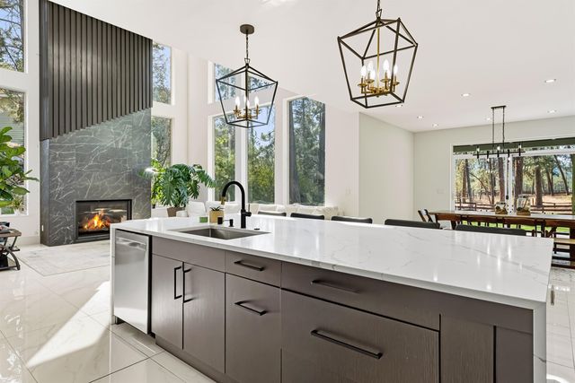 6605 N Conestoga St, Spokane, WA 99208