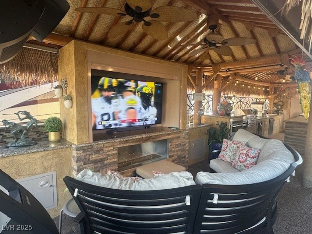 8175 Arville Street 304, Las Vegas, NV 89139