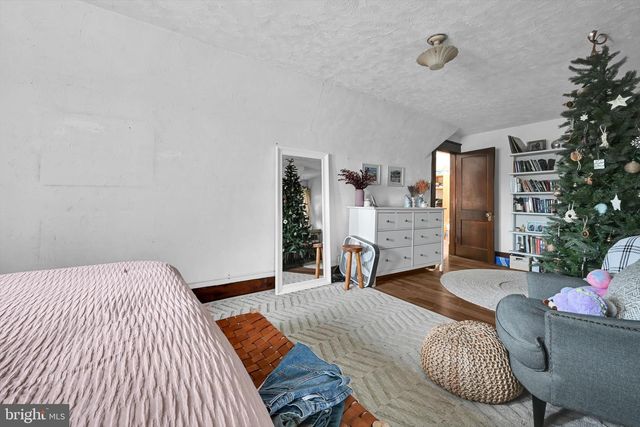 502 FRIEDENSBURG RD, Reading, PA 19606