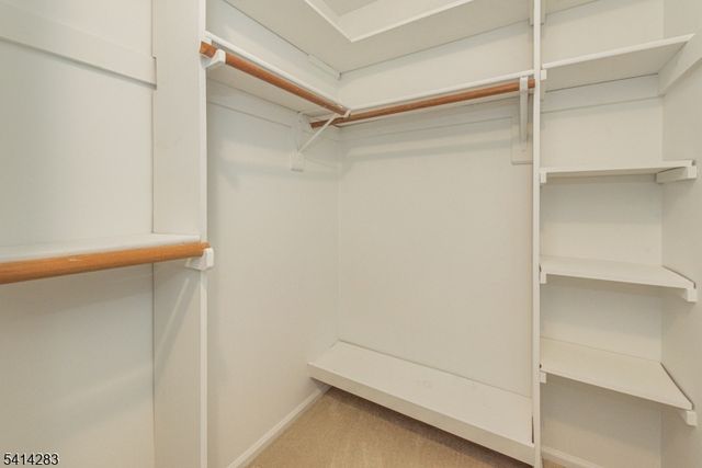 140 Sunrise Dr, Hanover Twp., NJ 07981