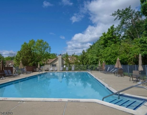 140 Sunrise Dr, Hanover Twp., NJ 07981