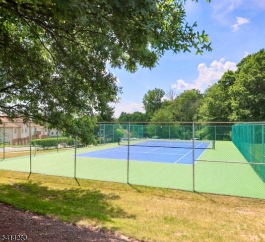 140 Sunrise Dr, Hanover Twp., NJ 07981