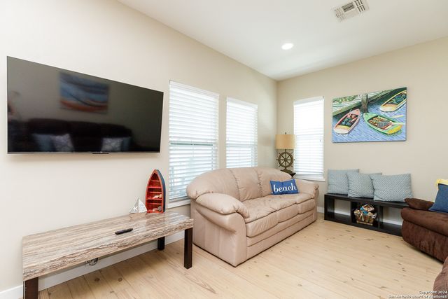 624 Banyan Beach Dr, Port Aransas, TX 78373