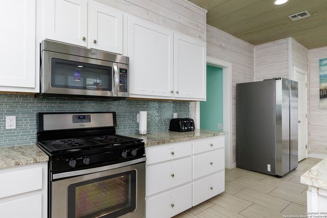 624 Banyan Beach Dr, Port Aransas, TX 78373