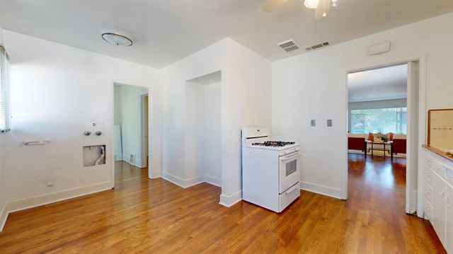 807 E Peralta Way, Fresno, CA 93704