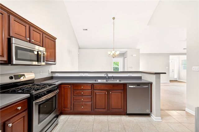 2104 Isleworth Ln, Cranberry Twp, PA 16066