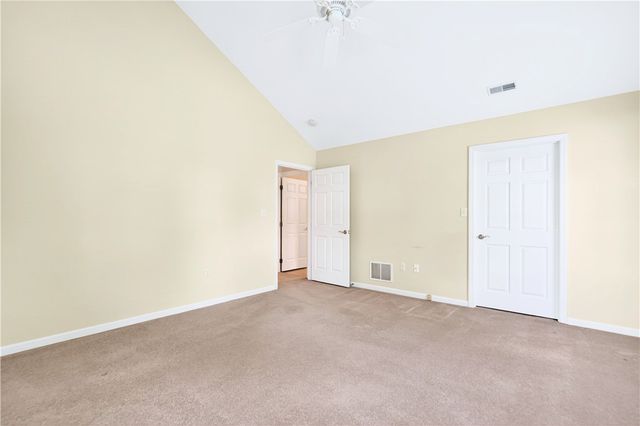 2104 Isleworth Ln, Cranberry Twp, PA 16066