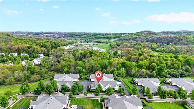 2104 Isleworth Ln, Cranberry Twp, PA 16066