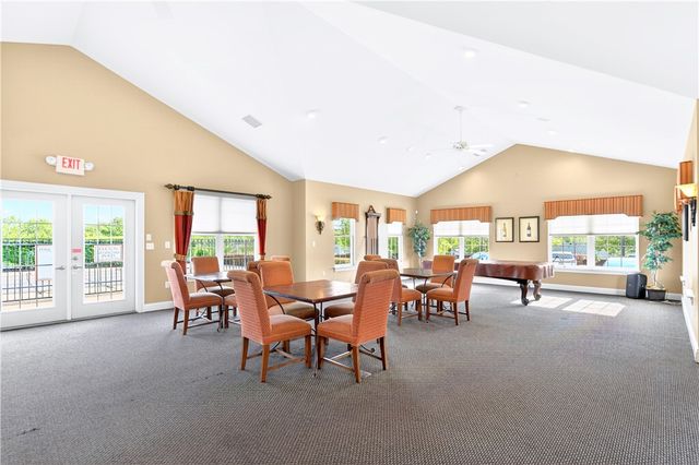 2104 Isleworth Ln, Cranberry Twp, PA 16066