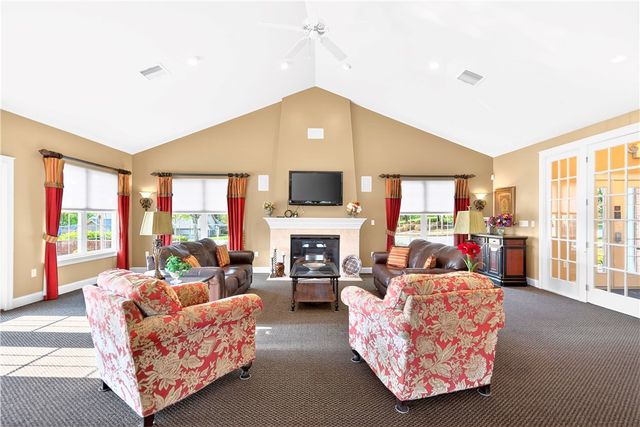 2104 Isleworth Ln, Cranberry Twp, PA 16066
