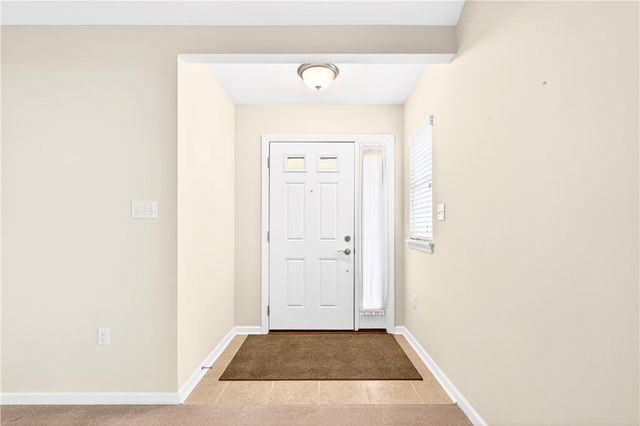 2104 Isleworth Ln, Cranberry Twp, PA 16066
