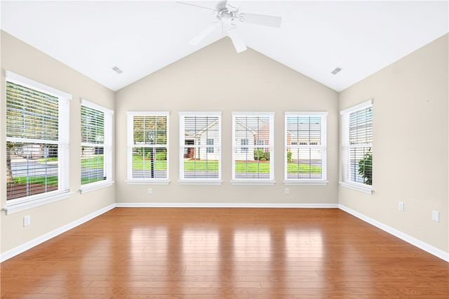 2104 Isleworth Ln, Cranberry Twp, PA 16066