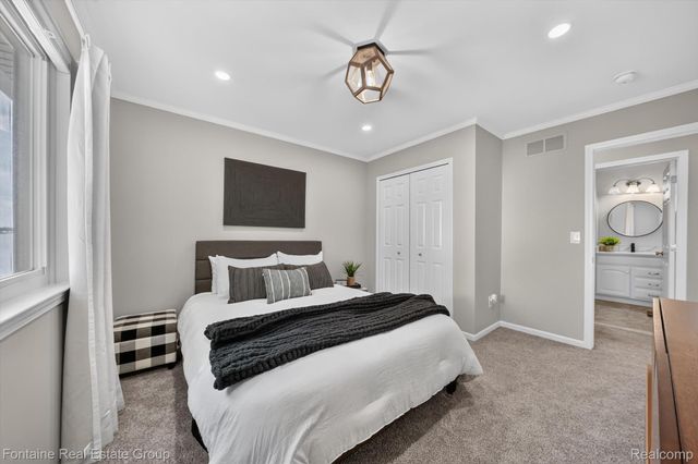 240 Rosebud Court, Walled Lake, MI 48390
