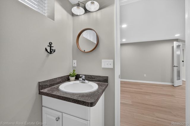 240 Rosebud Court, Walled Lake, MI 48390