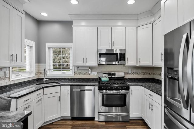 53 CRANBERRY LN, Delran, NJ 08075