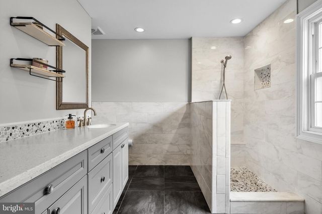 53 CRANBERRY LN, Delran, NJ 08075