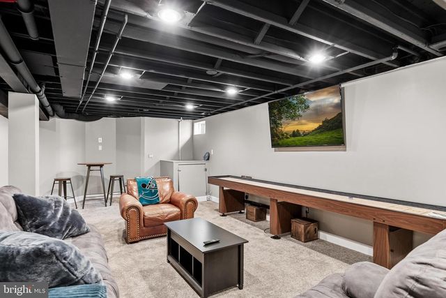 53 CRANBERRY LN, Delran, NJ 08075