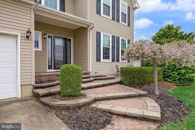 53 CRANBERRY LN, Delran, NJ 08075