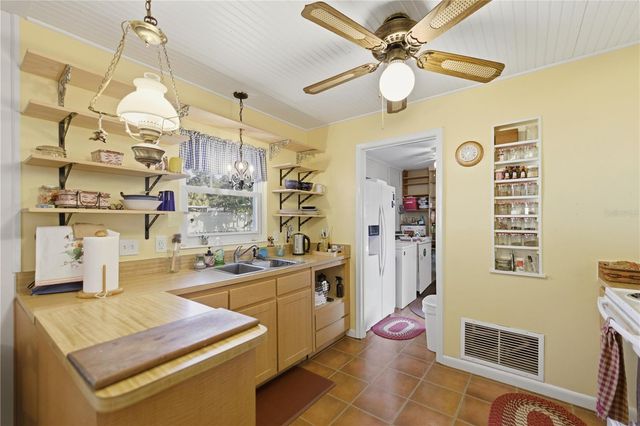 26510 SW 4TH AVENUE, Newberry, FL 32669