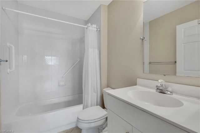 600 Vintage Reserve LN 22B, Naples, FL 34119