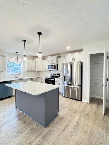 1121 Black Rock Rd, Clarksville, TN 37040