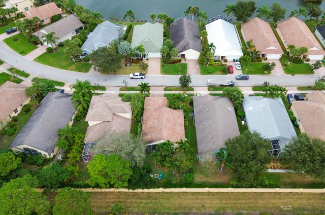 119 NW Willow Grove Avenue, Port St Lucie, FL 34986