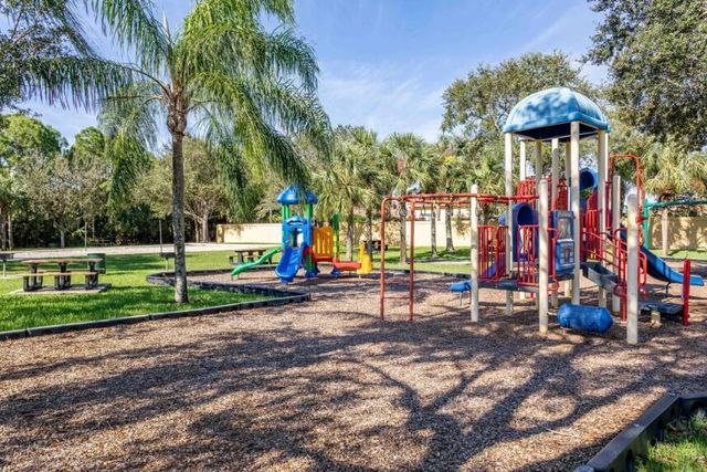 119 NW Willow Grove Avenue, Port St Lucie, FL 34986