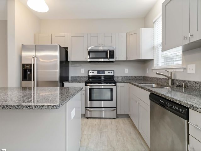 83 Huntress Drive, Greer, SC 29651