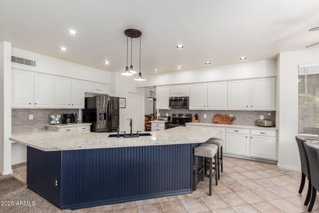 2859 E MILLBRAE Lane, Gilbert, AZ 85234