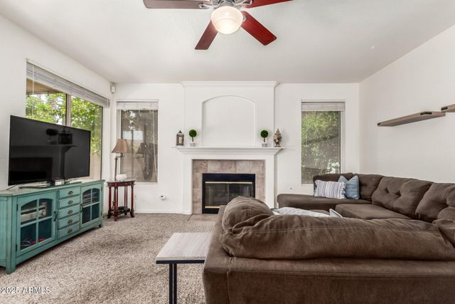 2859 E MILLBRAE Lane, Gilbert, AZ 85234