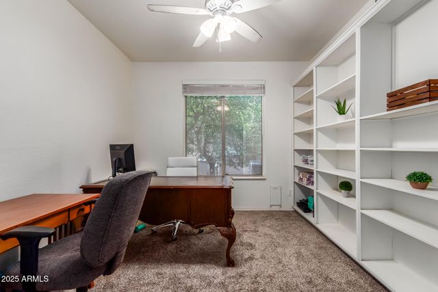 2859 E MILLBRAE Lane, Gilbert, AZ 85234