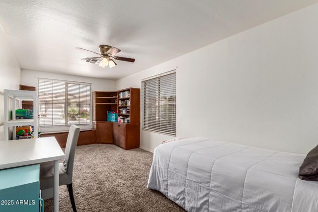 2859 E MILLBRAE Lane, Gilbert, AZ 85234