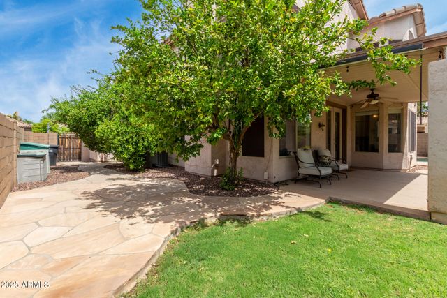 2859 E MILLBRAE Lane, Gilbert, AZ 85234